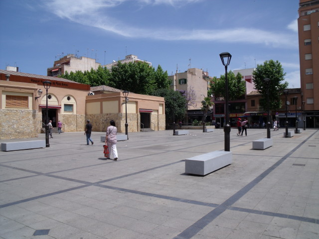 El Ayuntamiento de Palma mejora la plaza del Mercado de Pere Garau