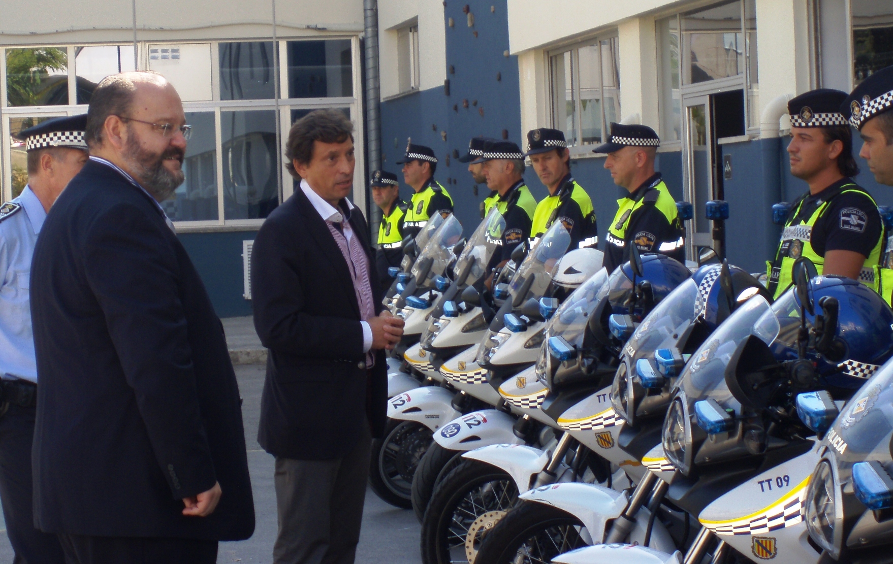 El alcalde de Palma visita la Policía Local y los Bomberos de Palma